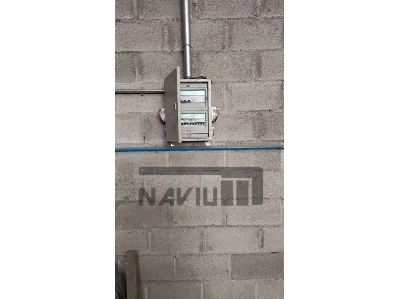 Vista exterior de Nau industrial en venda en Guadalajara amb Alarma