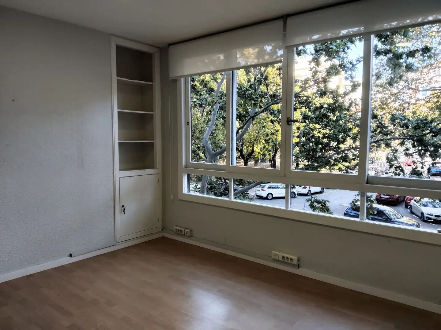 Habitación de Oficina de alquiler en Valencia