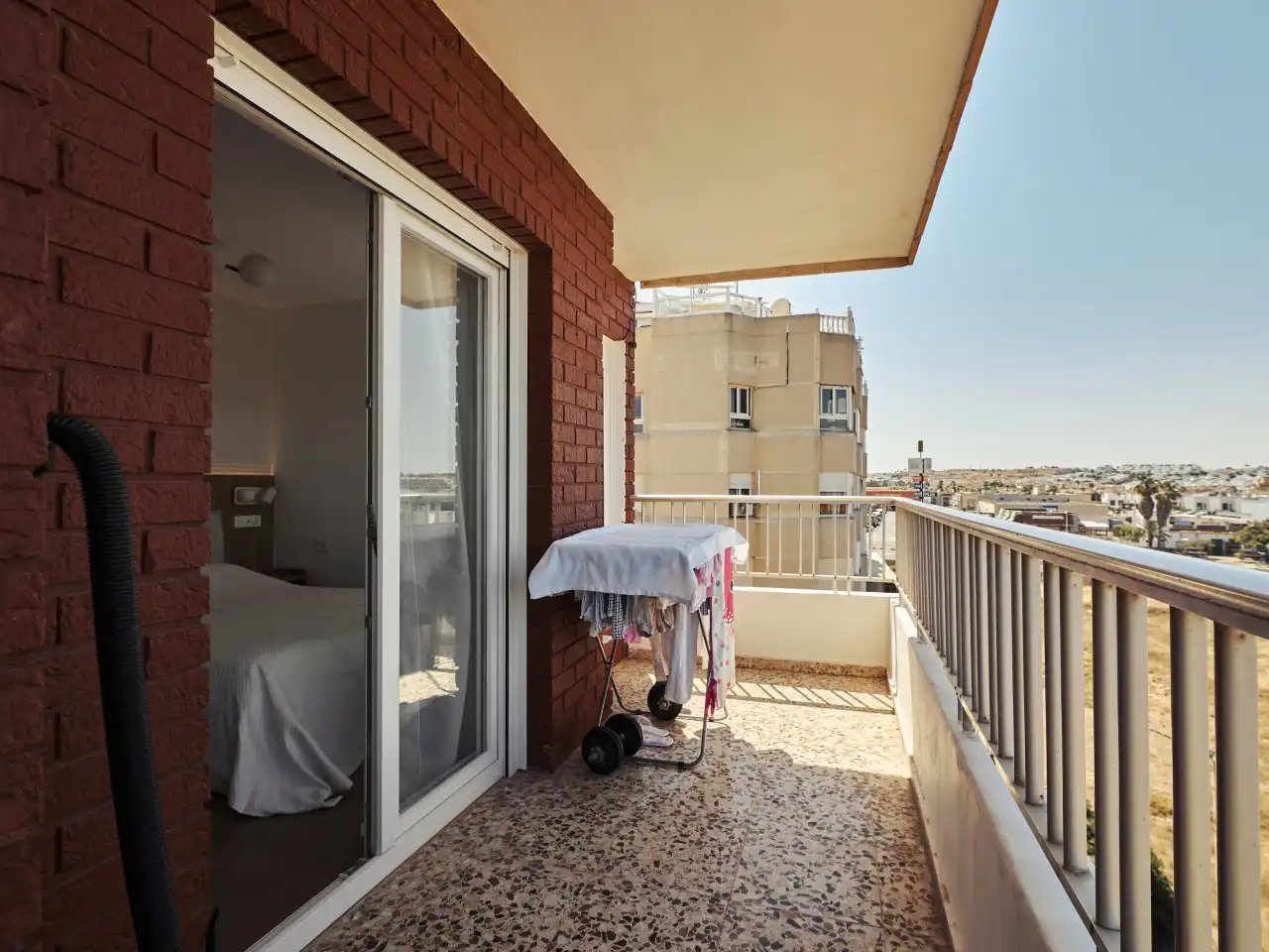 Terrasse von Wohnungen zum Verkauf in Torrevieja mit Klimaanlage, Heizung und Terrasse