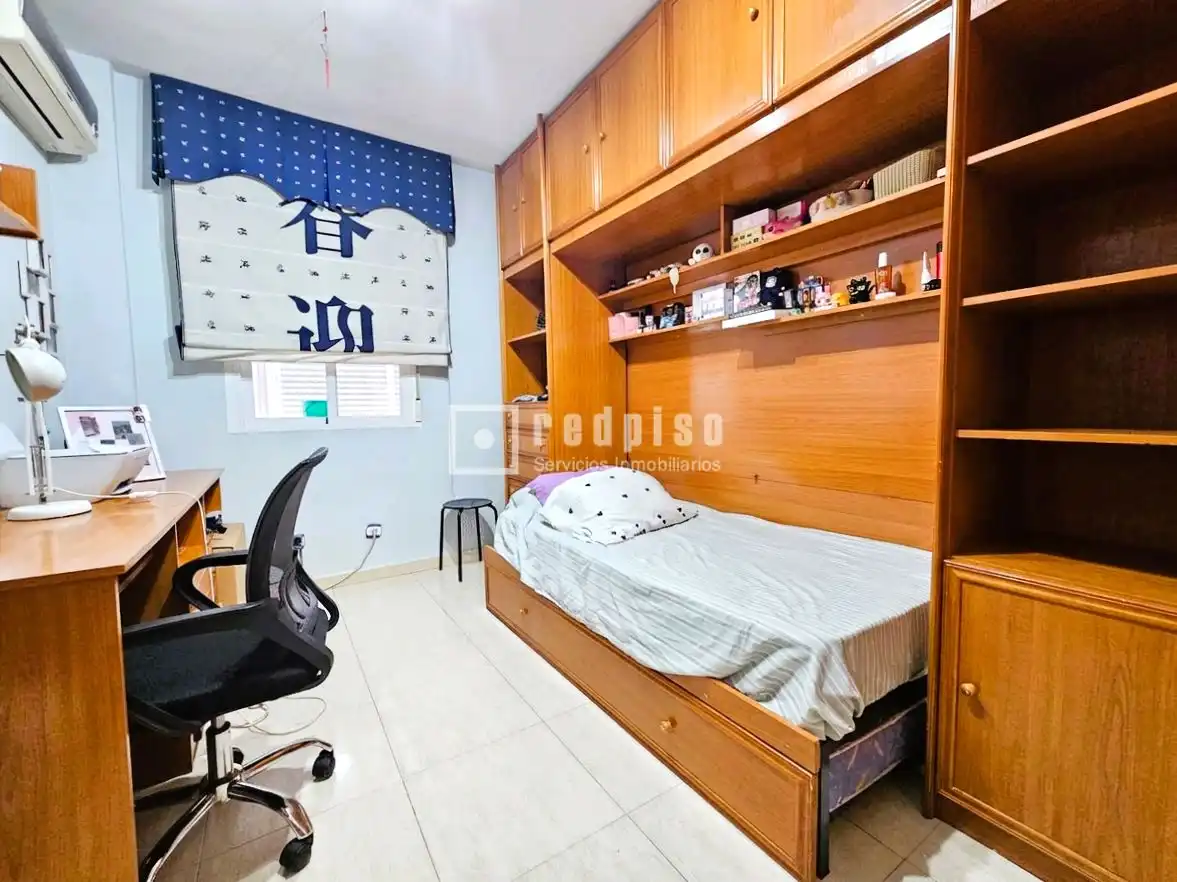 Bedroom of Flat for sale in Parla  with Air Conditioner, Heating and Terrace