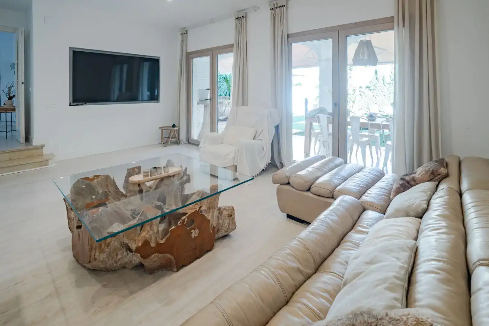 Sala de estar de Casa o chalet en venta en Torremolinos con Aire acondicionado, Jardín privado y Parquet