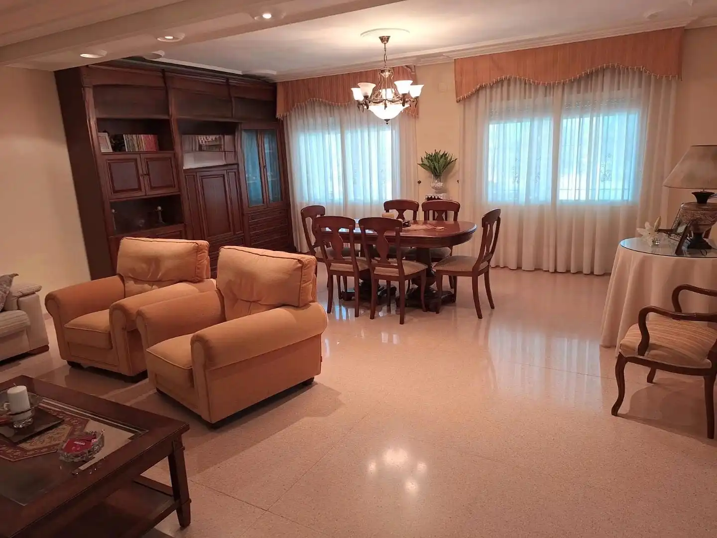 Sala d'estar de Casa o xalet en venda en Alicante / Alacant amb Jardí privat, Terrassa i Traster