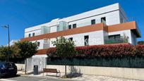 Exterior view of Apartment for sale in Lasarte-Oria  with Air Conditioner, Heating and Terrace