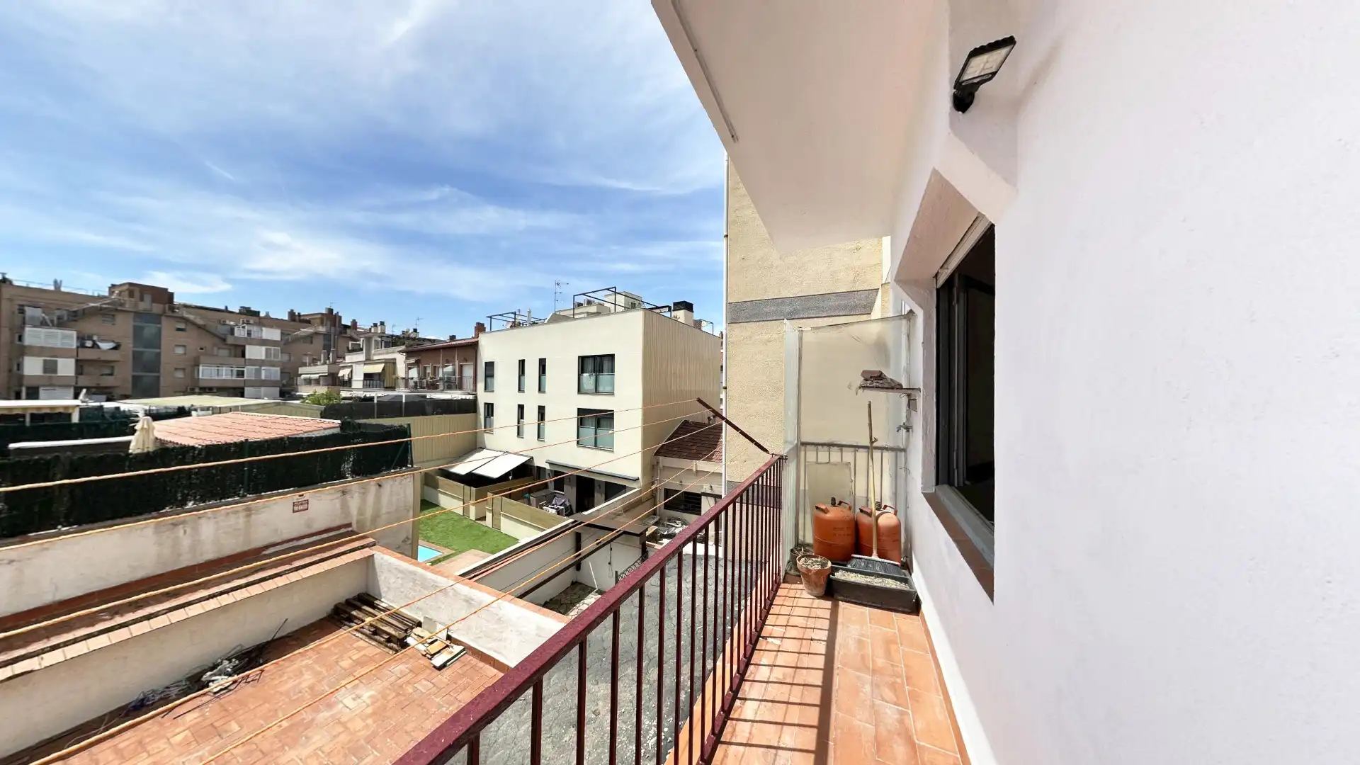 Terraza de Piso en venta en Cornellà de Llobregat con Amueblado, Horno y Balcón