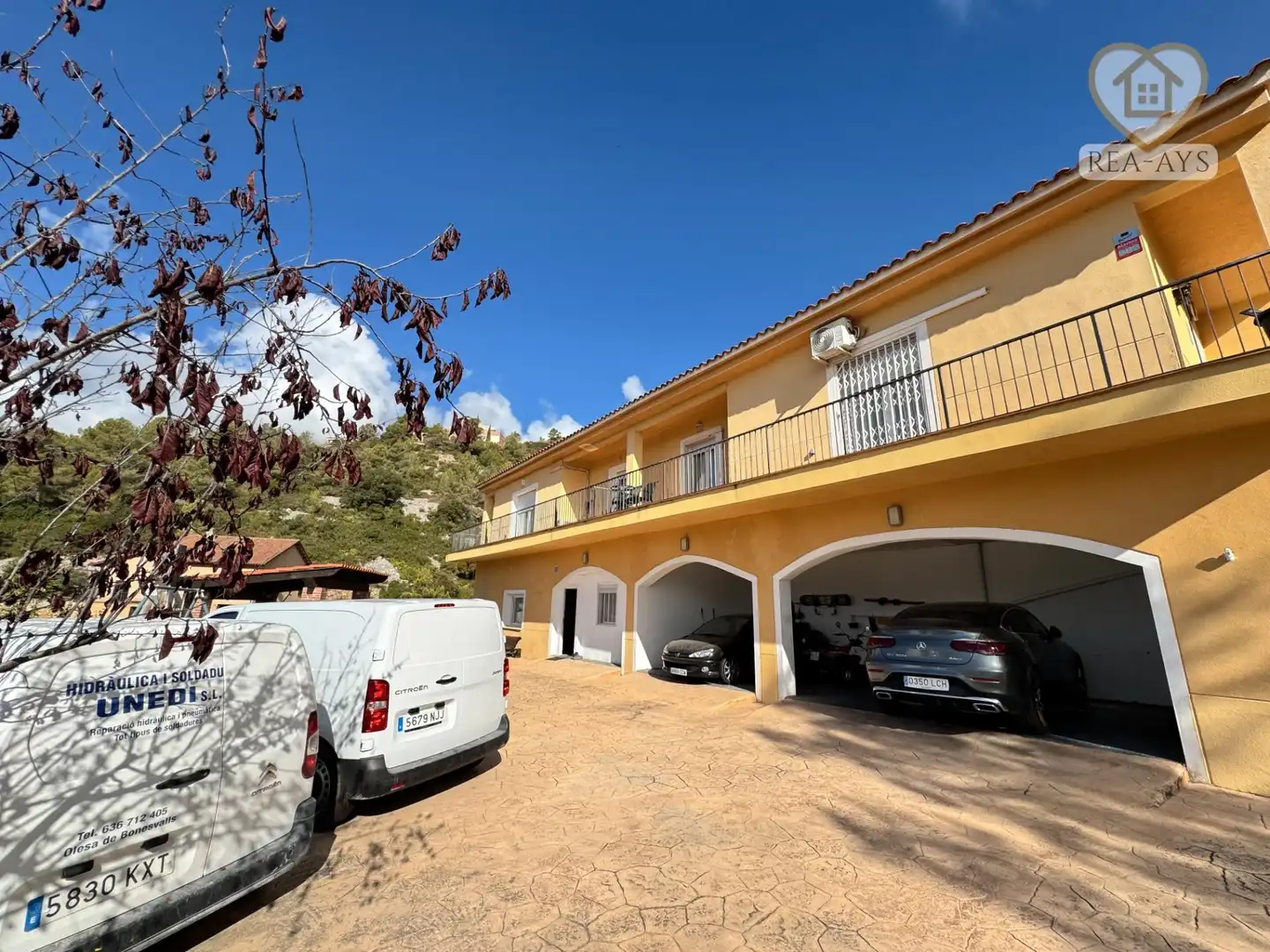 Vista exterior de Casa o xalet en venda en Olesa de Bonesvalls amb Calefacció, Jardí privat i Parquet