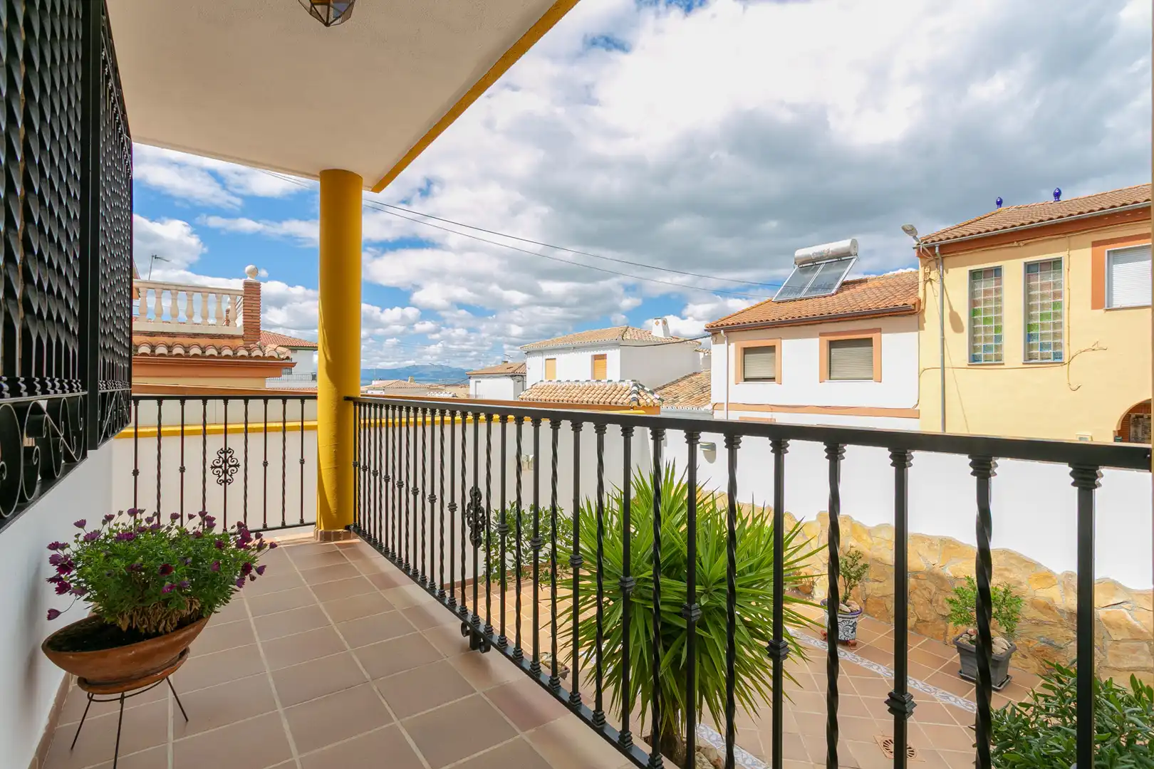 Vista exterior de Casa o chalet en venta en Albolote con Aire acondicionado, Calefacción y Terraza