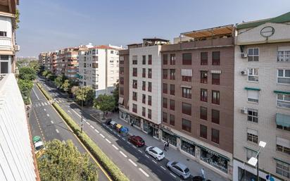 Exterior view of Flat for sale in  Granada Capital  with Heating, Terrace and Balcony