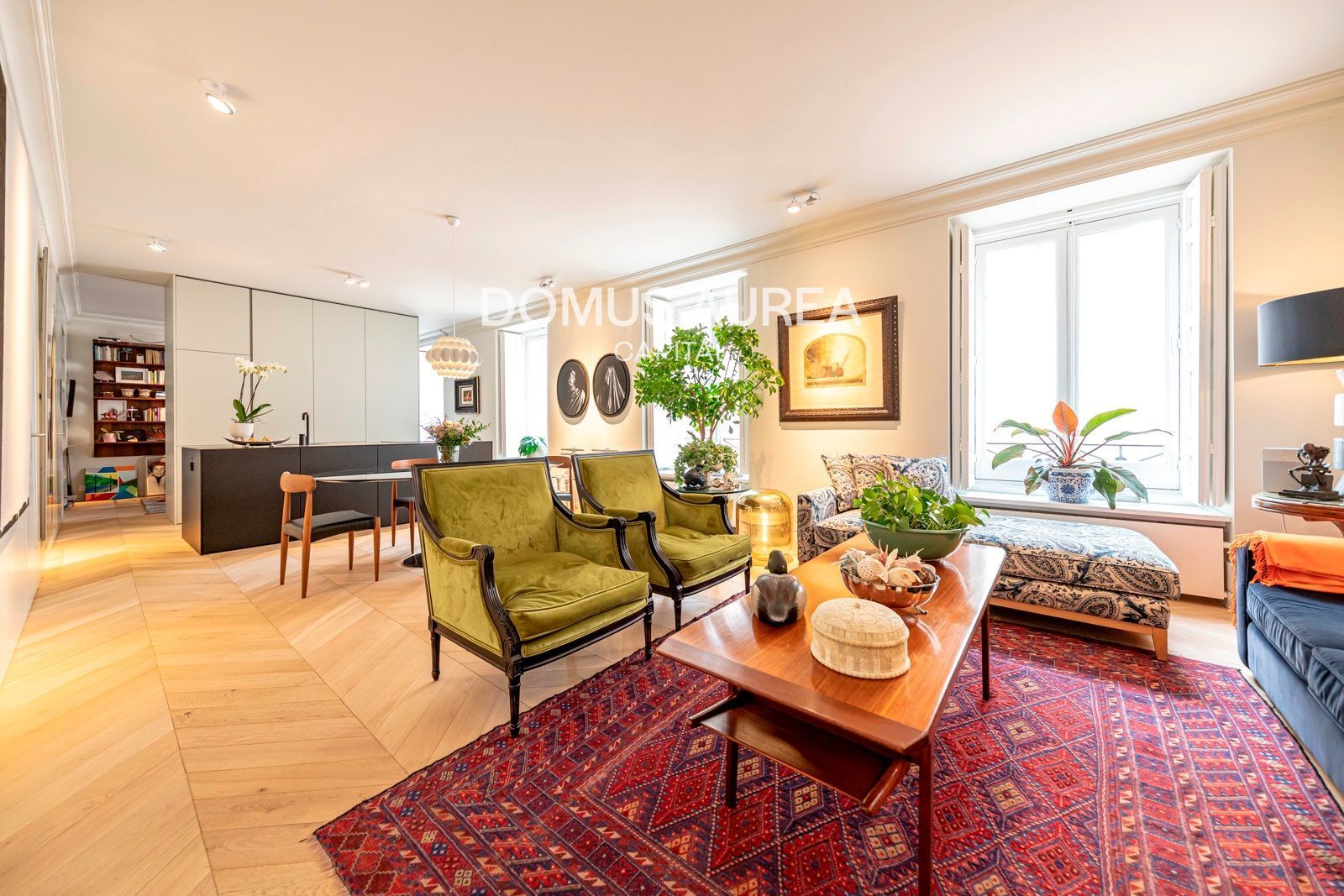 Living room of Flat for sale in  Madrid Capital  with Air Conditioner, Heating and Parquet flooring