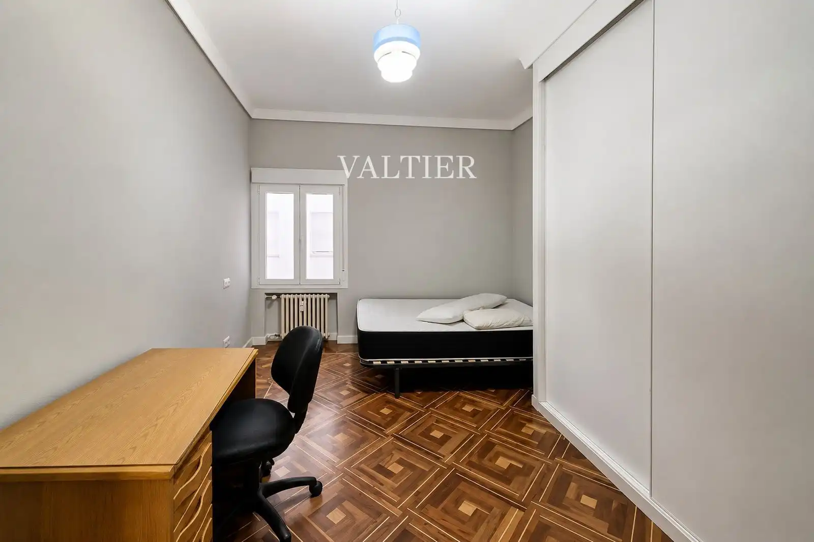 Schlafzimmer von Dachboden zur Miete in Madrid