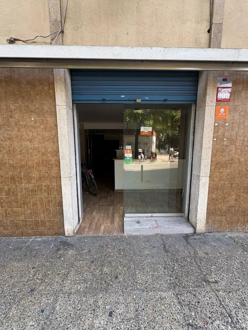 Commercial properties for rent in Girona  with Air Conditioner, Heating and Parquet flooring
