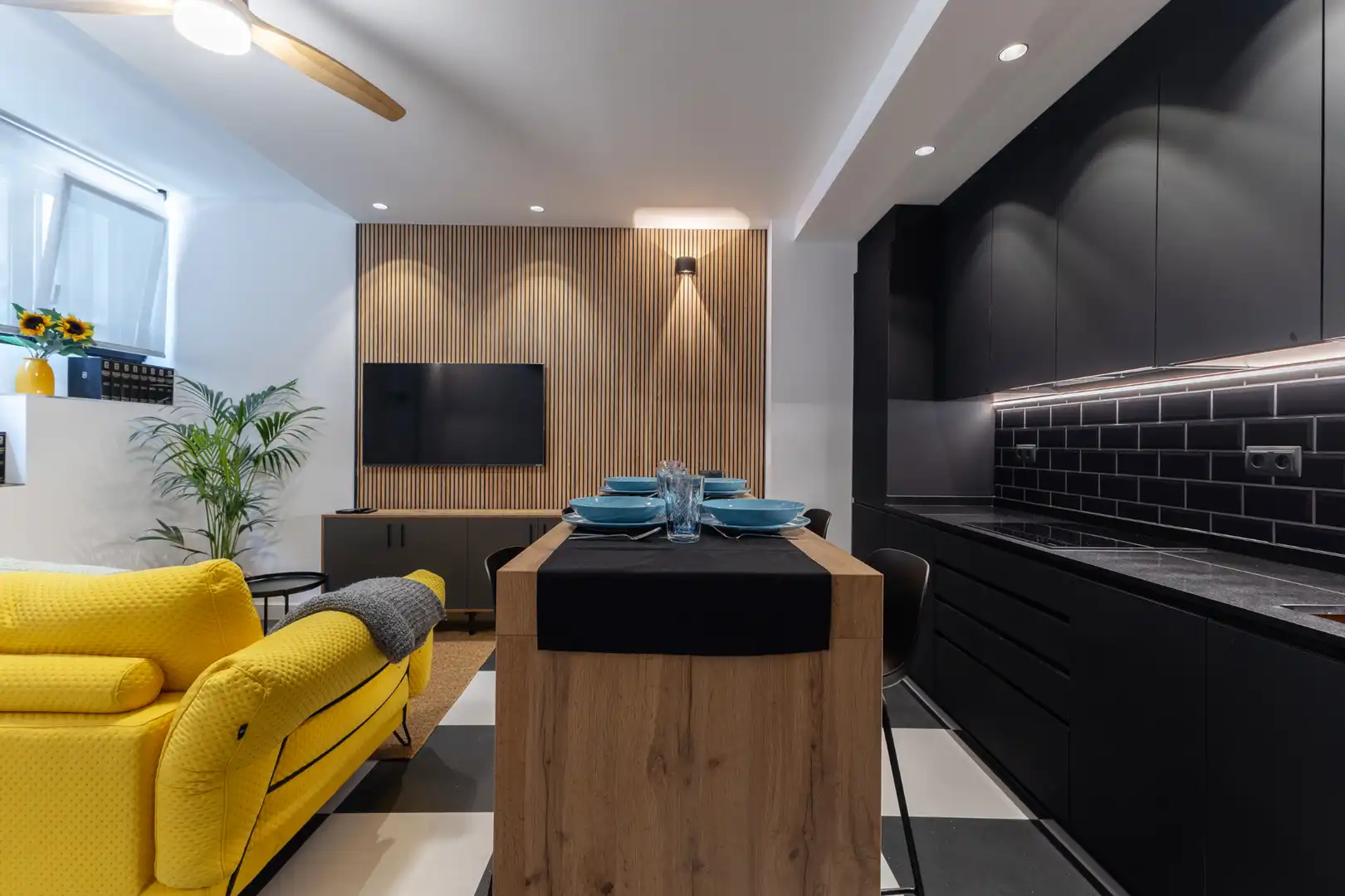 Sala de estar de Apartamento de alquiler en Madrid con Aire acondicionado, Calefacción y Amueblado