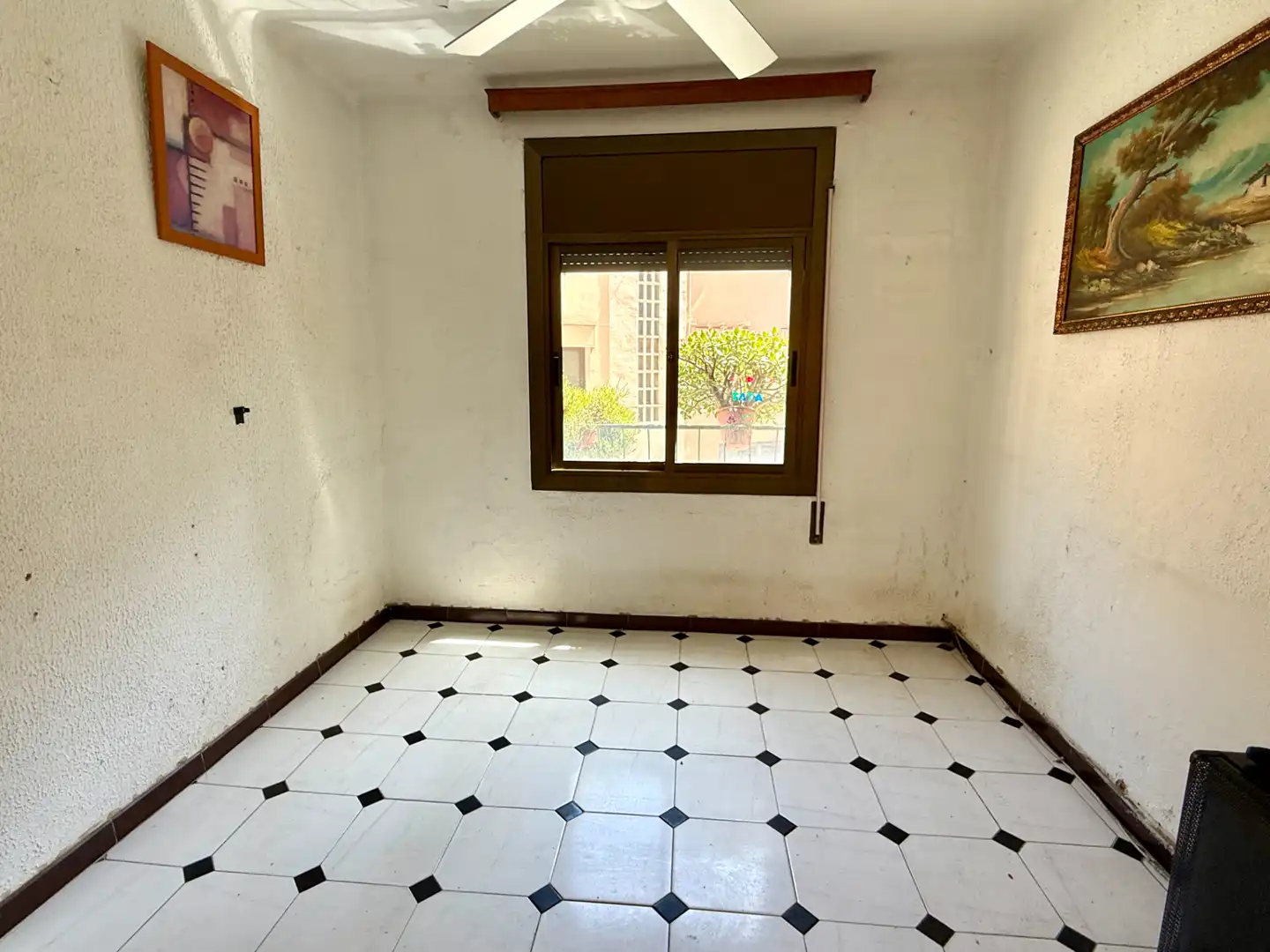 Habitación de Casa adosada en venta en Barcelona con Calefacción, Terraza y Balcón