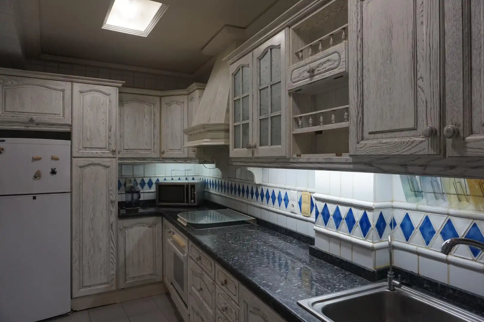 Cocina de Piso en venta en Elche / Elx con Aire acondicionado, Trastero y Balcón