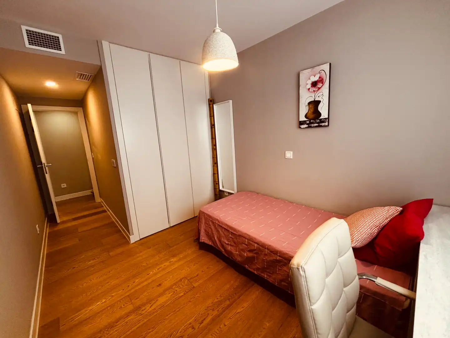 Habitación de Piso en venta en Getafe con Aire acondicionado, Calefacción y Jardín privado