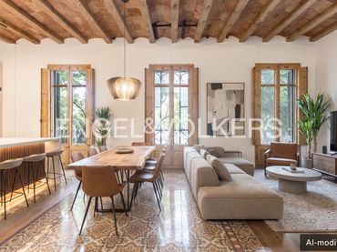 Wohnung mit Balkon zum Verkauf in Eixample
