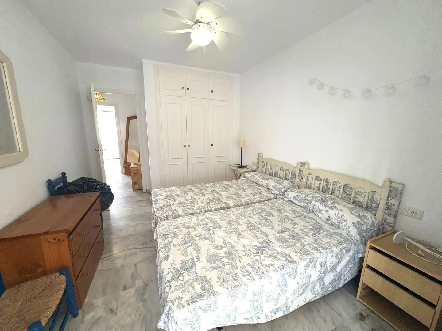 Dormitori de Casa adosada en venda en Fuengirola amb Aire condicionat, Jardí privat i Terrassa