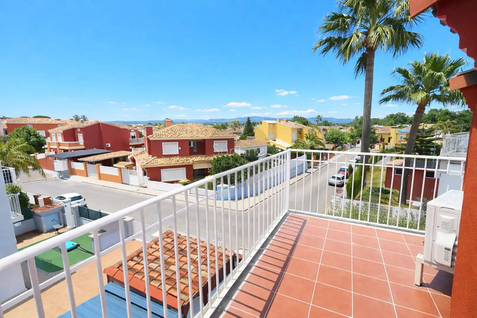 Exterior view of Houses for sale in La Pobla de Vallbona  with Air Conditioner, Private garden and Terrace
