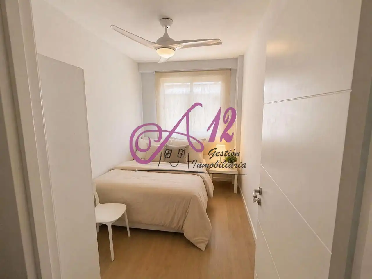 Bedroom of Flat for share in Valencia  with Furnished