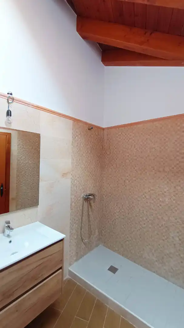 Bany de Casa o xalet en venda en La Guingueta d'Àneu amb Balcó
