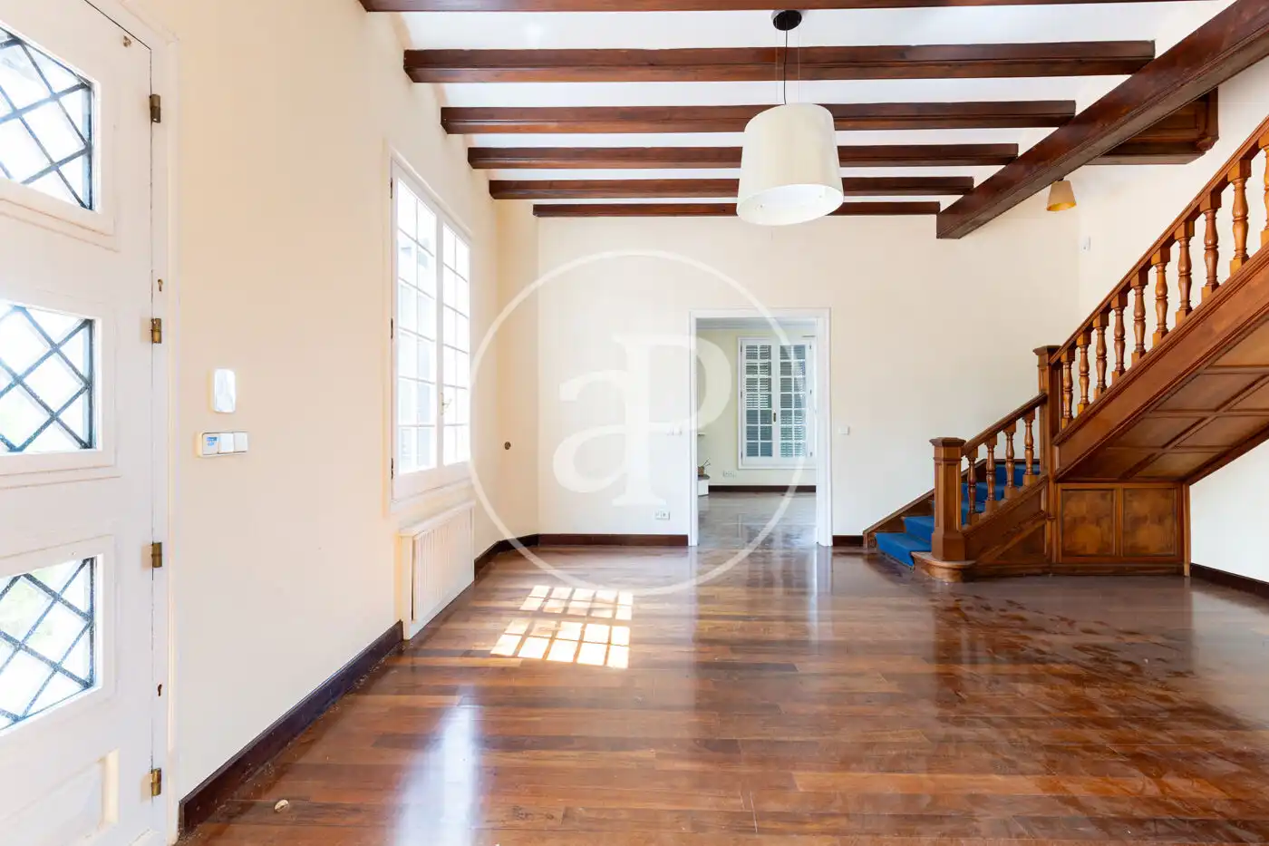Sala de estar de Casa o chalet en venta en Sant Cugat del Vallès con Calefacción, Jardín privado y Terraza
