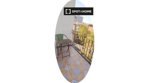 Foto 3 von Zimmer in La Magdalena, Zaragoza Capital