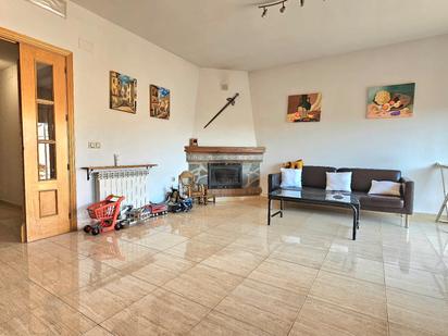 Living room of House or chalet for sale in Yuncos  with Heating, Private garden and Terrace