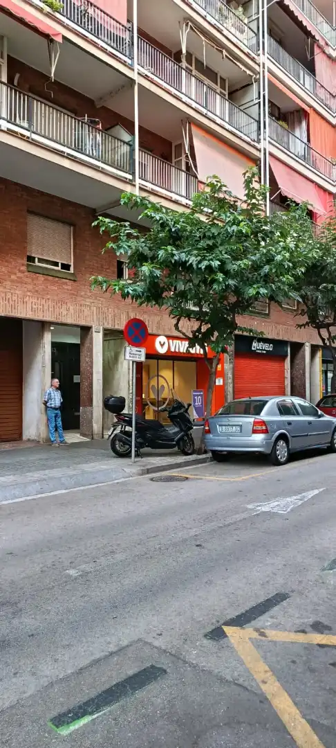 Local de lloguer en L'Hospitalet de Llobregat