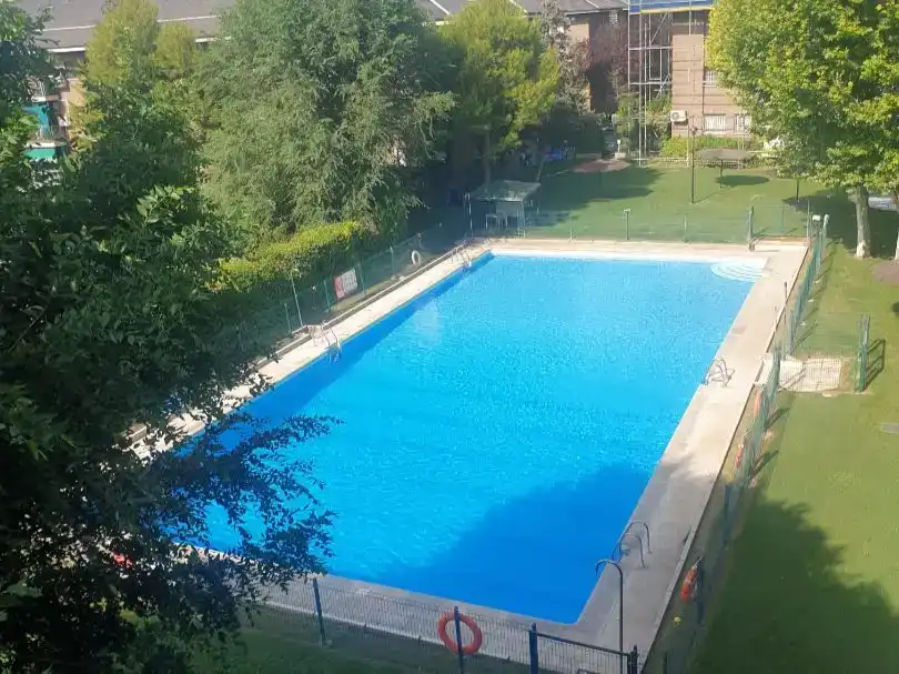 Piscina de Pis en venda en Paracuellos de Jarama amb Piscina