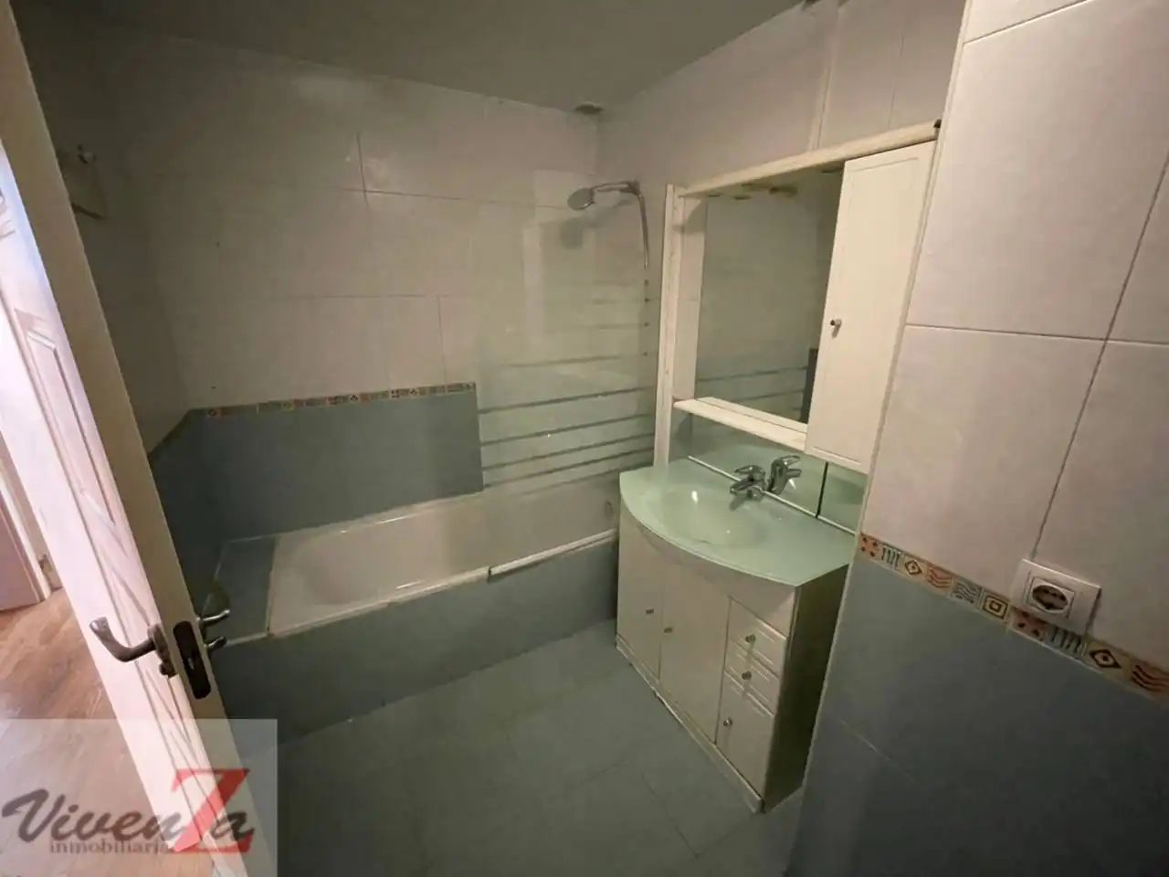 Baño de Casa adosada de alquiler en Zamora Capital  con Calefacción, Jardín privado y Terraza