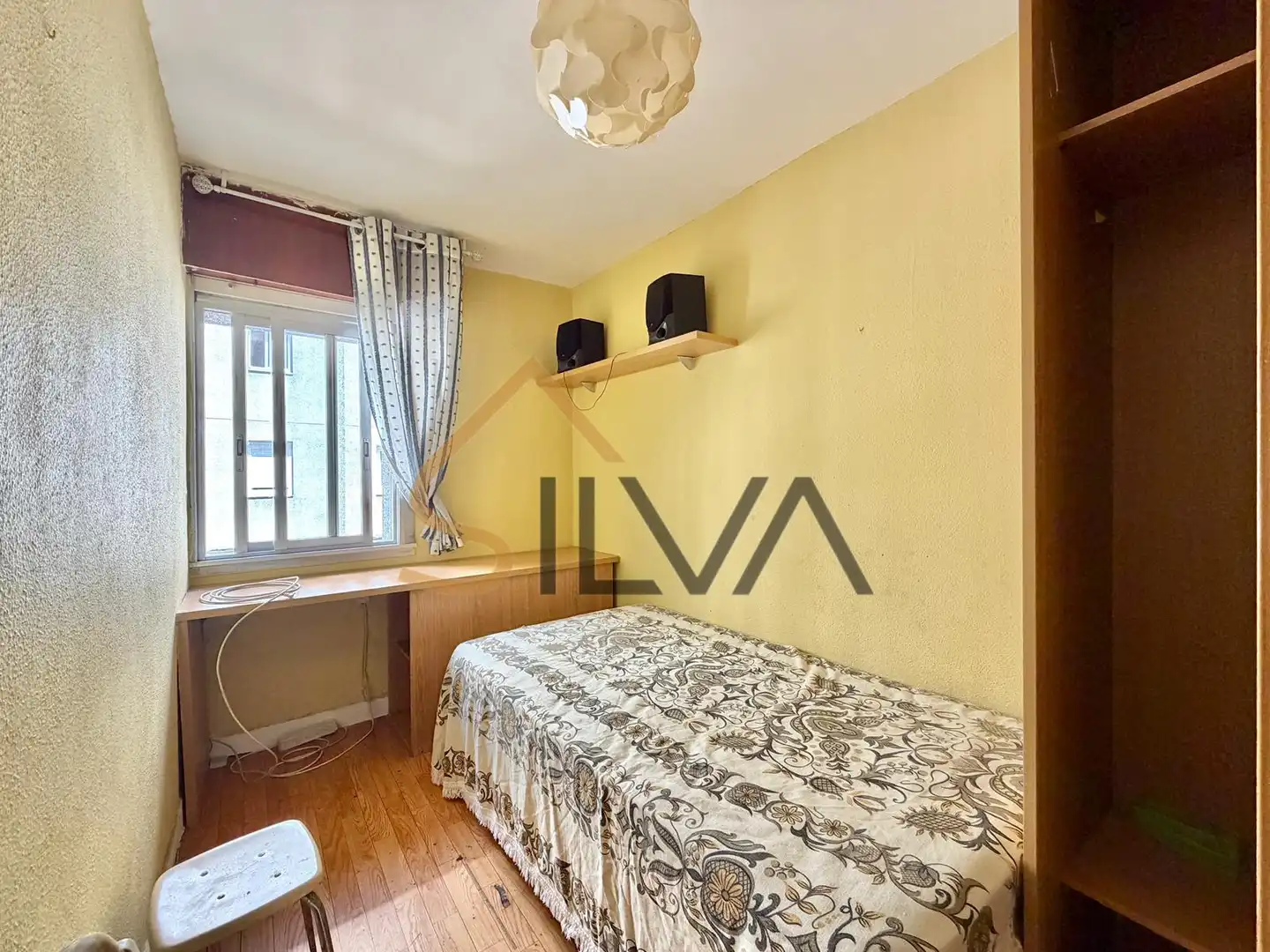 Habitación de Piso en venta en A Coruña Capital  con Calefacción y Amueblado