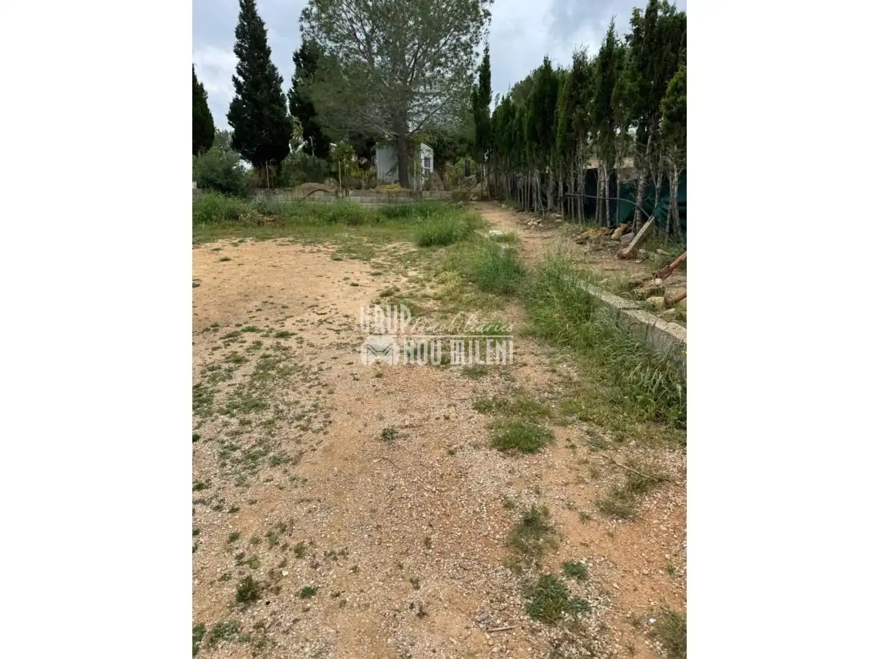 Finca rústica en venda en Montserrat amb Jardí privat