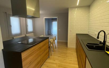 Kitchen of Flat for sale in Berga  with Balcony