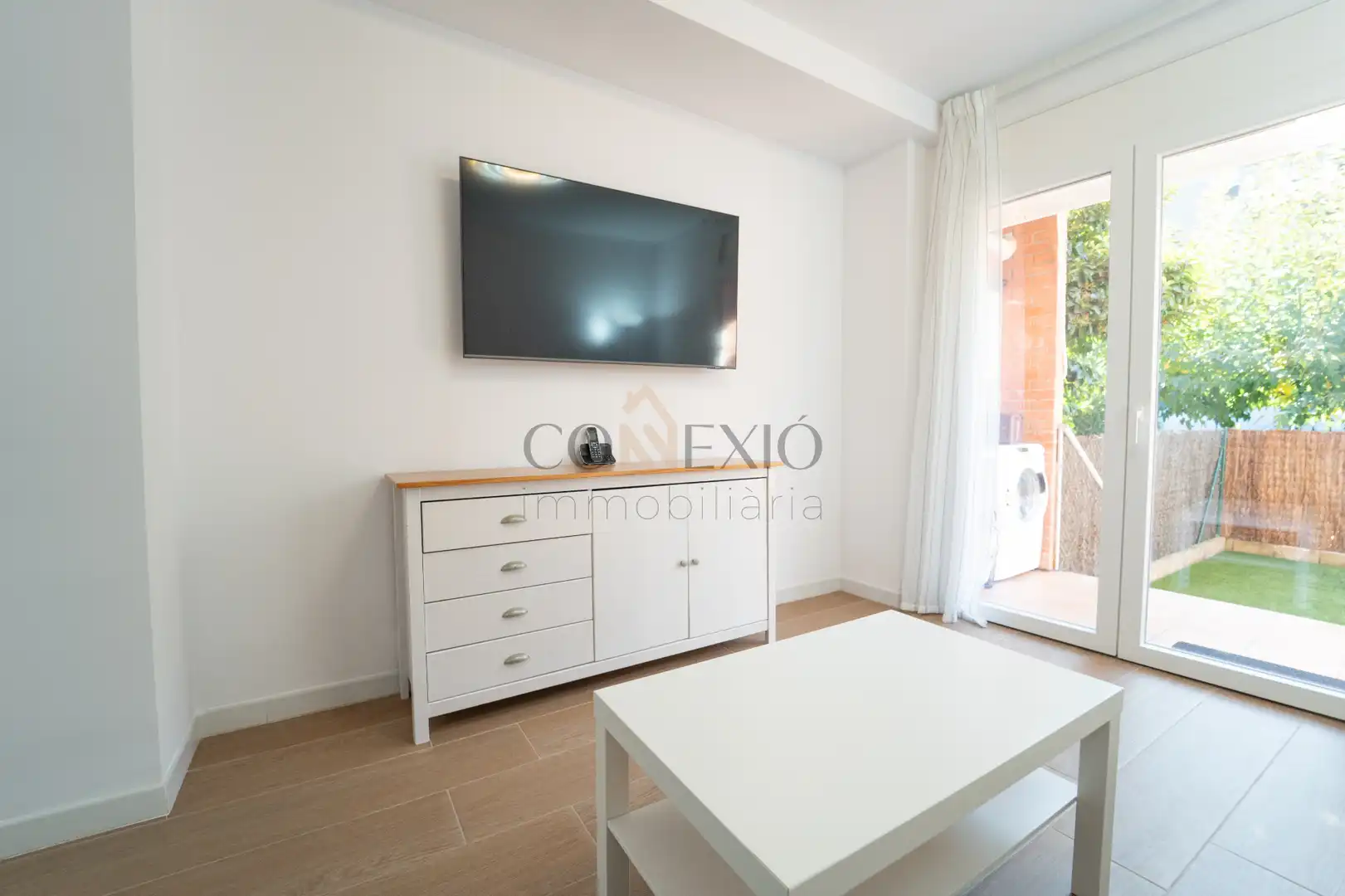 Living room of Ground floor for sale in Girona  with Air Conditioner, Heating and Private garden