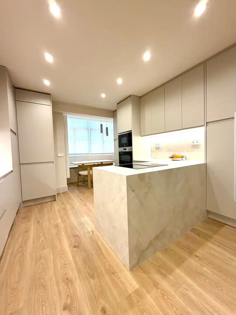 Kitchen of Flat for rent in Gijón   with Heating and Furnished