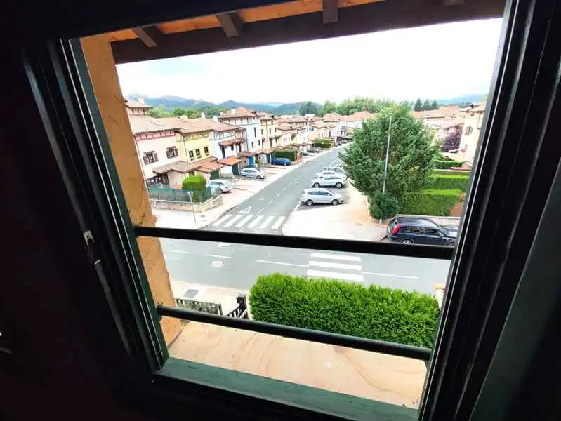 Vista exterior de Casa adosada en venta en Zuia con Jardín privado y Balcón