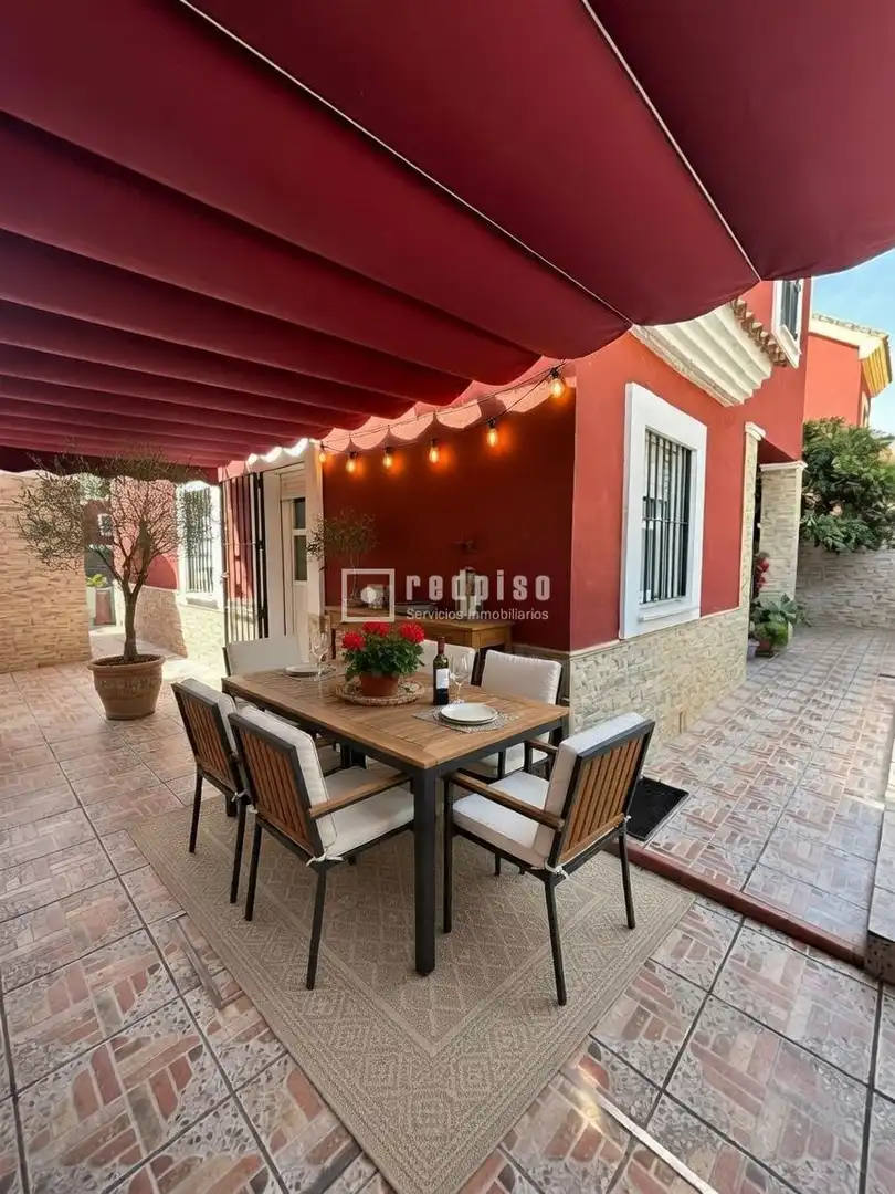 Terrace of Houses for sale in Mairena del Aljarafe  with Air Conditioner and Terrace