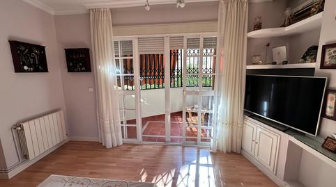 Photo 3 of Flat to rent in C. Atanasio Barrón, La Calzada - La Florida, Sevilla