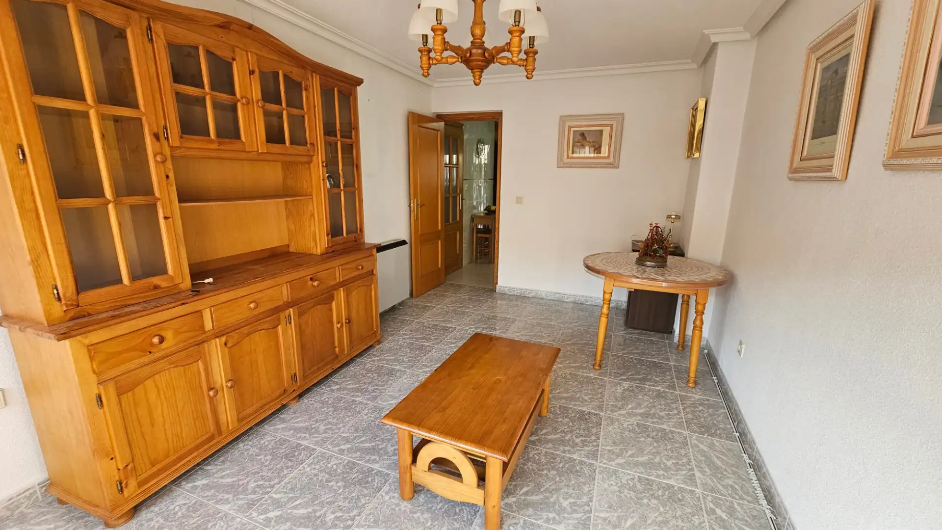 Sala d'estar de Casa adosada de lloguer en El Campello amb Terrassa, Traster i Moblat
