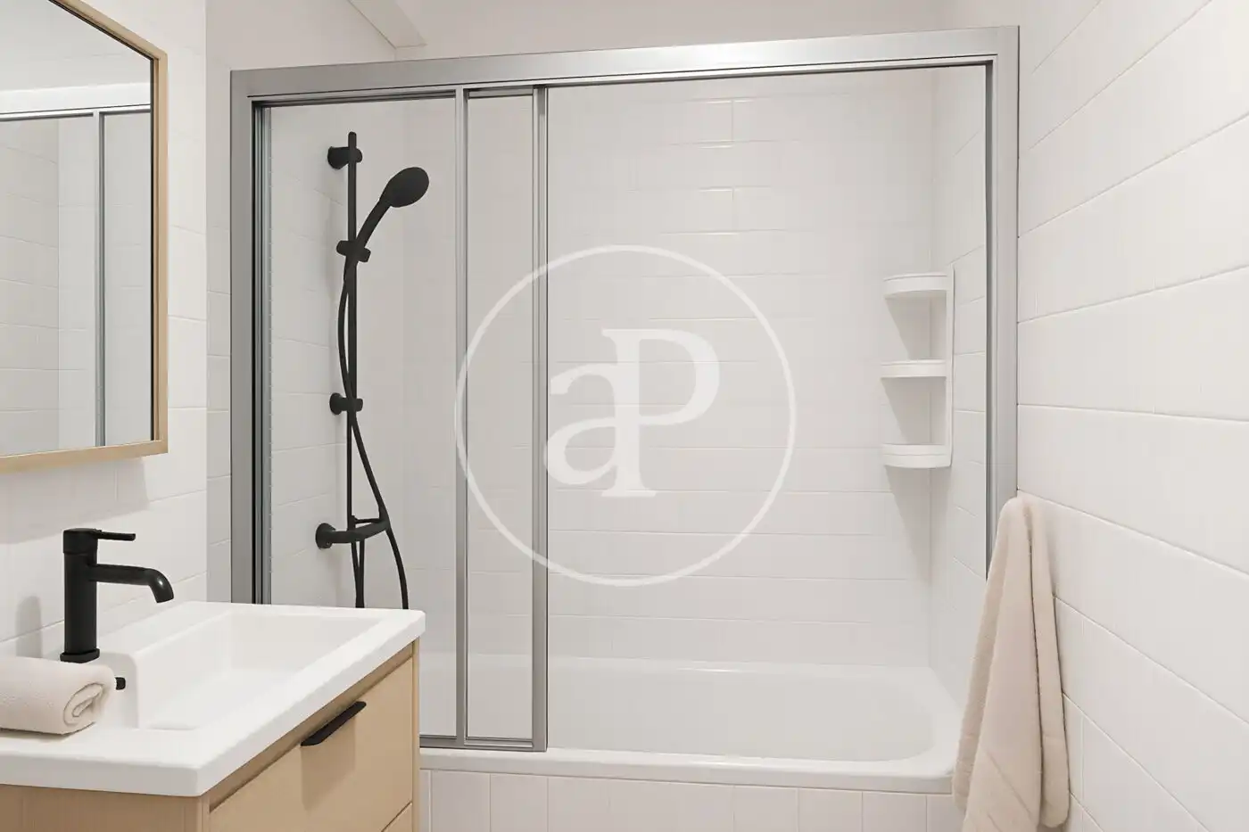 Bathroom of Flat for sale in Madrid  with Heating