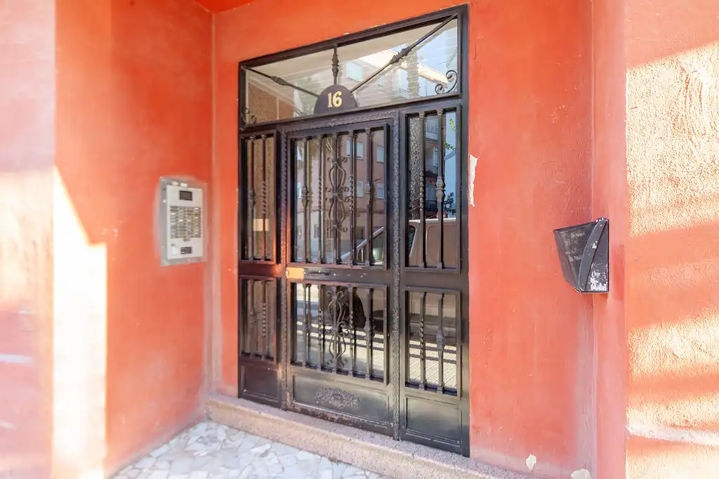 Piso en venta en C/ San Antonio, La Constitución - Canaleta