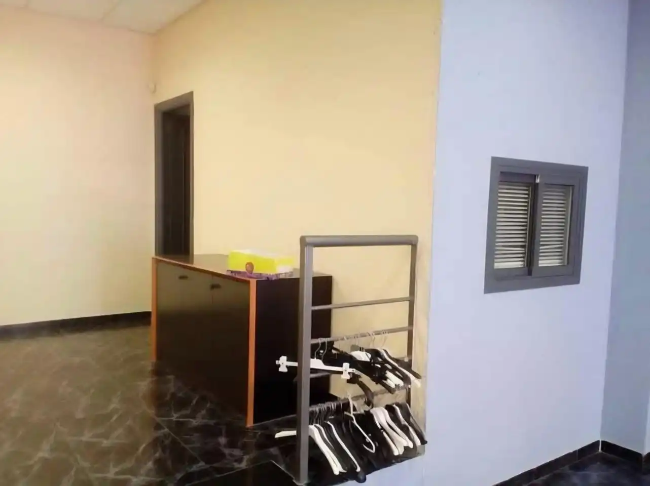 Local comercial en venda a Azorín, imagen 4