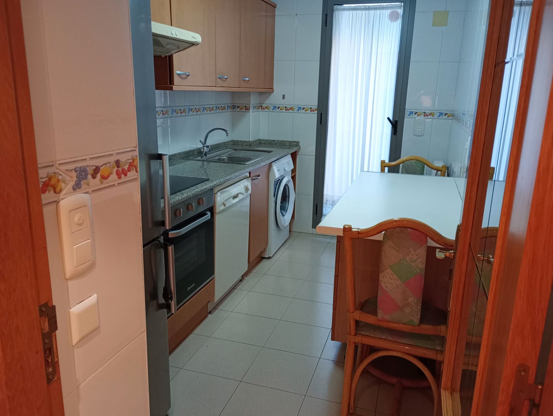 Cocina de Piso de alquiler en  Zaragoza Capital con Calefacción, Parquet y Amueblado