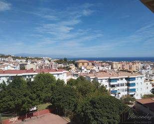 Vista exterior de Pis de lloguer en Benalmádena amb Balcó