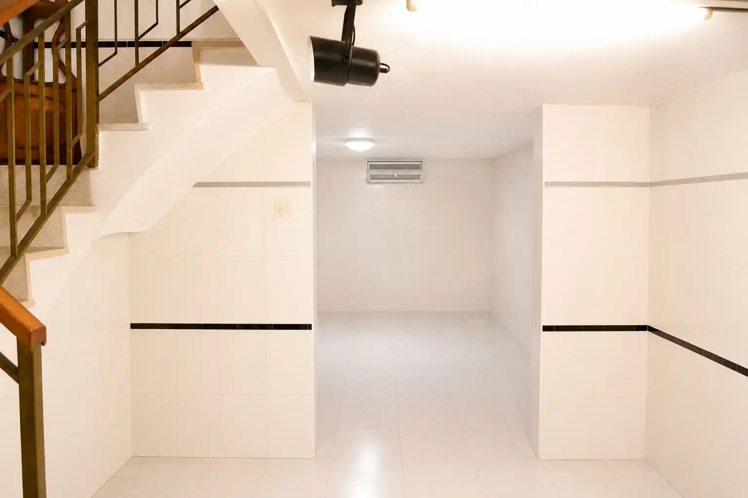 Casa aparellada amb piscina en venda a Heliópolis, imagen 22