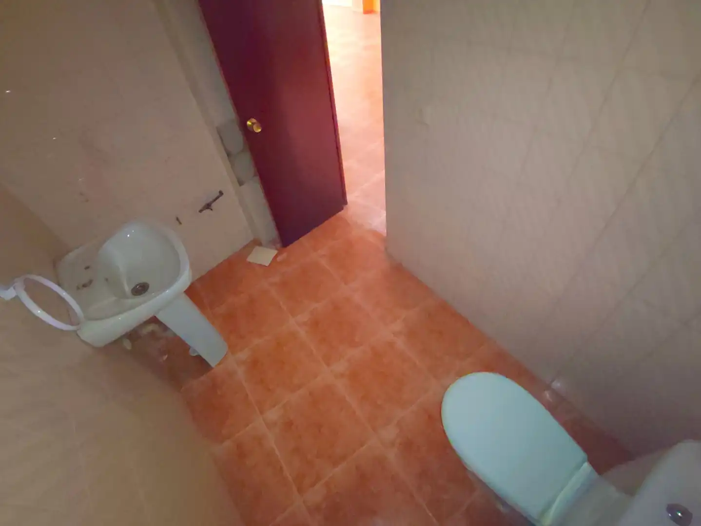 Badezimmer von Geschaftsraum zur Miete in Palencia mit Heizung