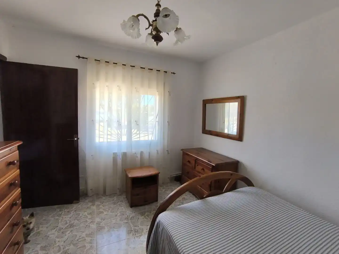 Habitación de Casa adosada en venta en El Robledo  