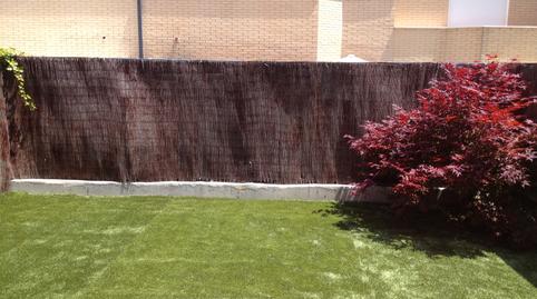 Foto 2 de Casa adosada en venda a Hispanoamérica - Comunidades, Madrid