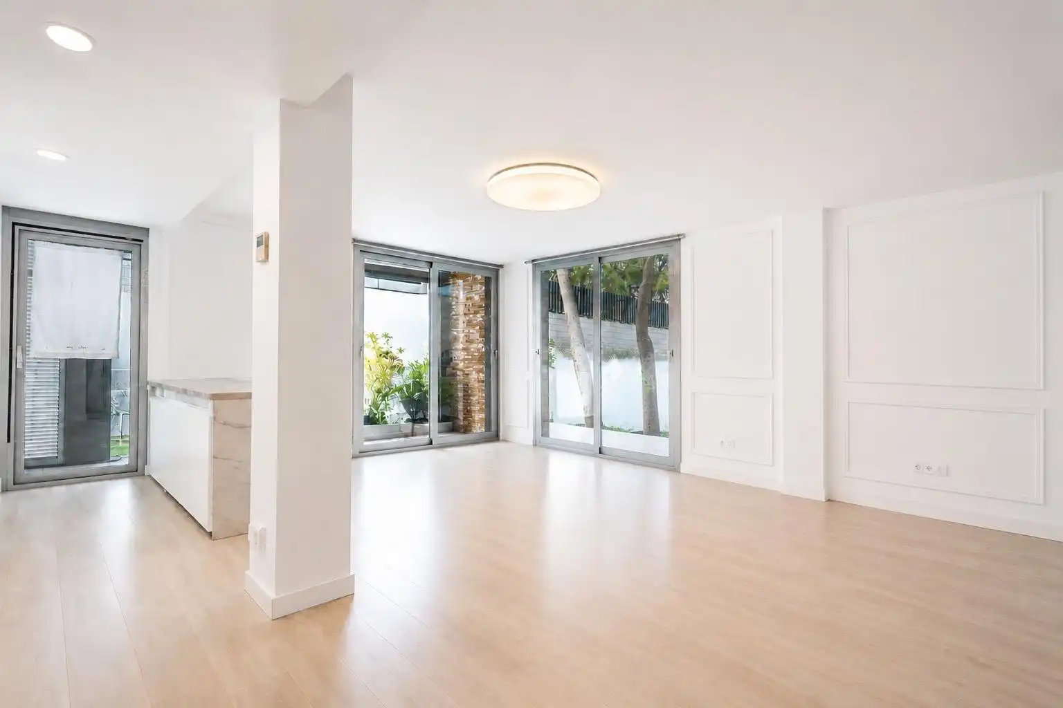 Sala de estar de Planta baja en venta en Calvià con Aire acondicionado, Calefacción y Jardín privado
