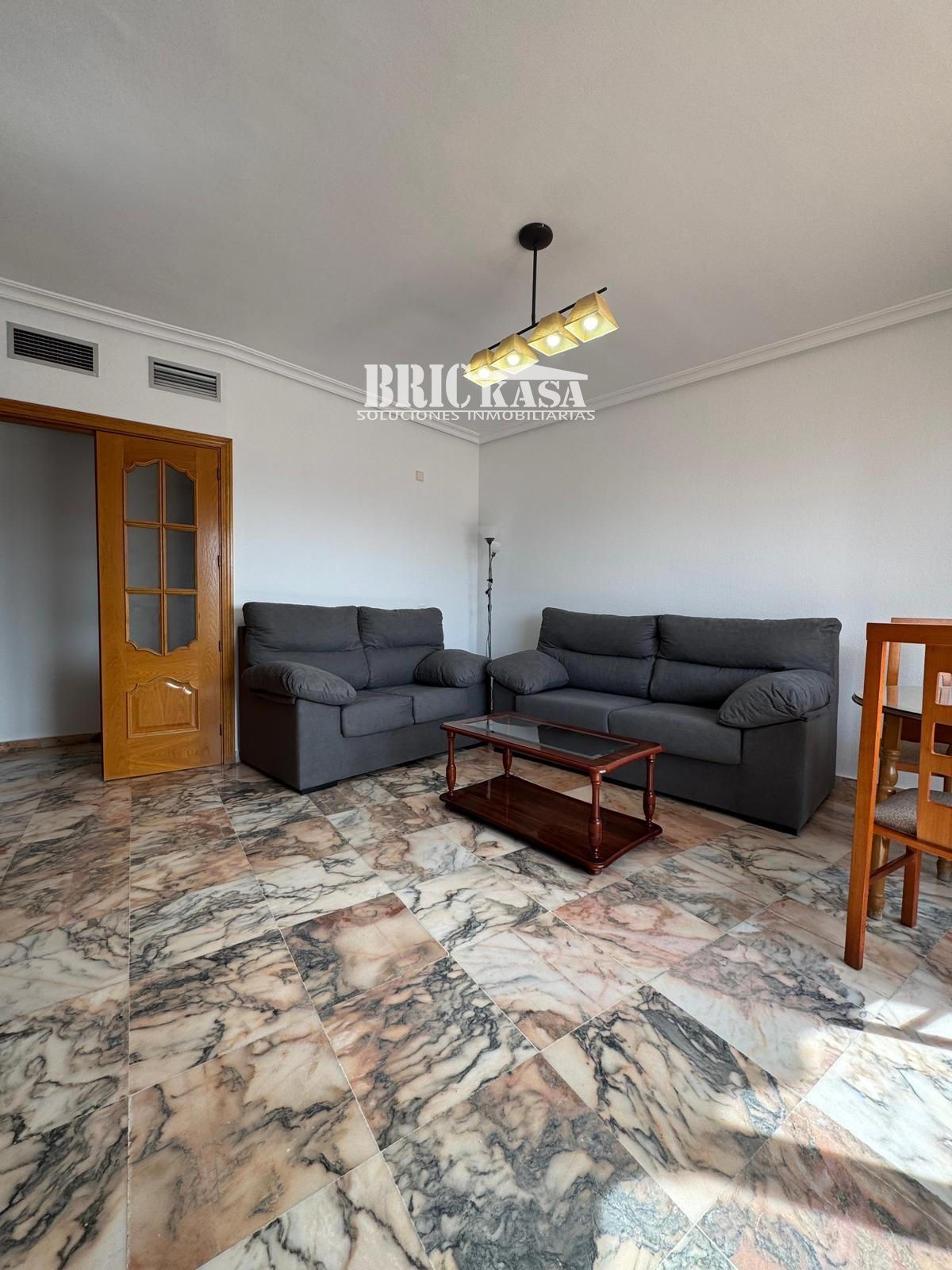 Sala d'estar de Pis de lloguer en Cáceres Capital amb Aire condicionat, Calefacció i Terrassa