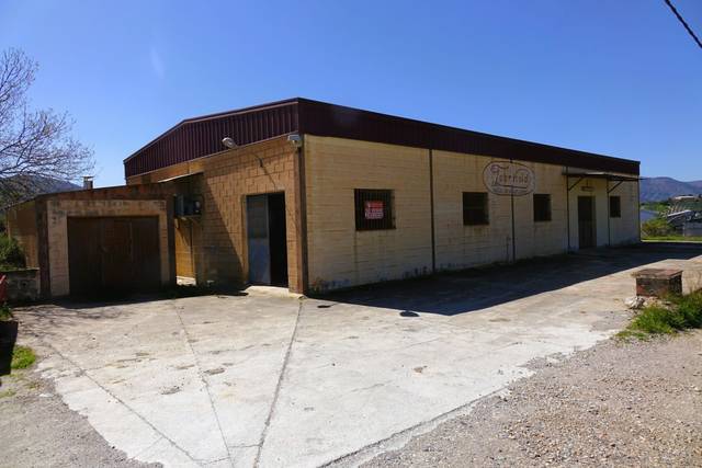 Nave industrial en Venta en Órgiva
